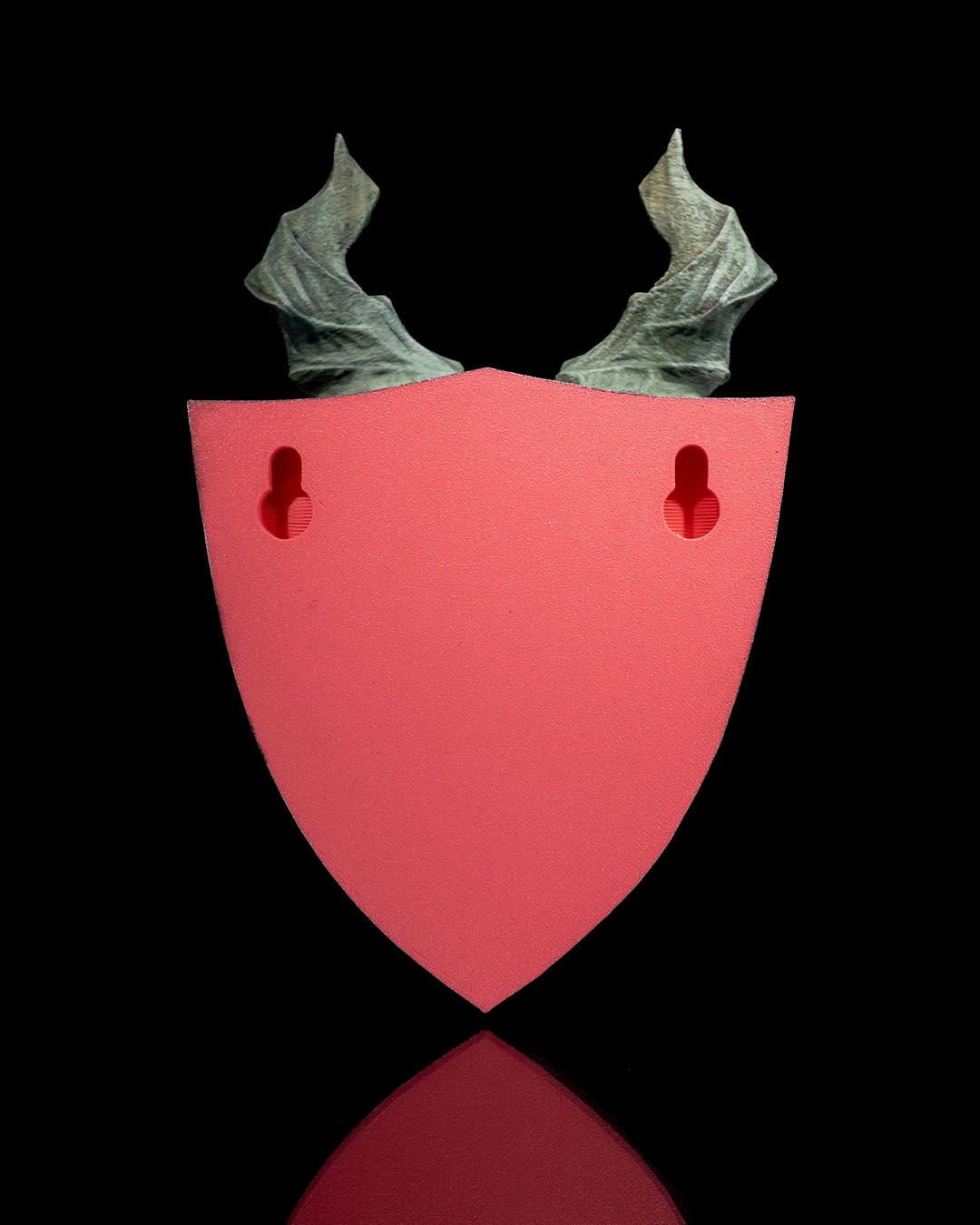 Wyvern Dragon Head Trophy - Exquisite 3D Printed Fantasy Decor - Ready to Paint