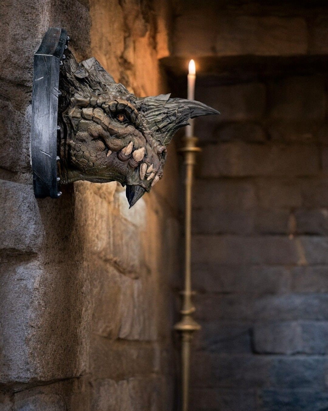 Ancient Dragon Head Trophy - Exquisite 3D Printed Fantasy Decor - Ready to Paint