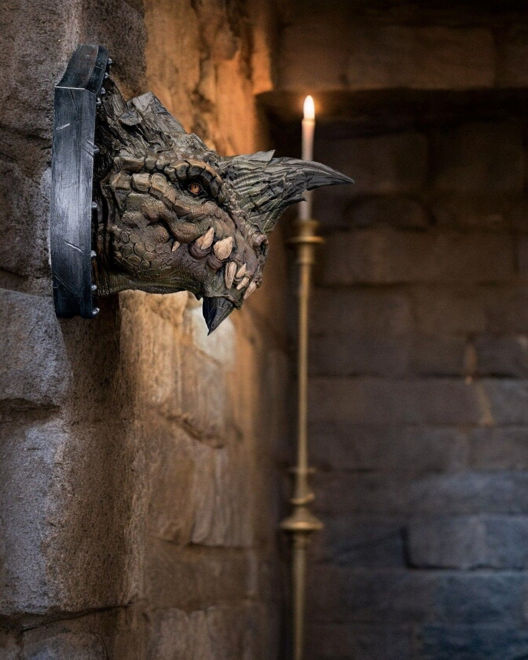 Ancient Dragon Head Wall Trophy, Dragon Skull Plaque, Fantasy Wall Decor, Gothic Medieval Home Decoration, Ready to Pain