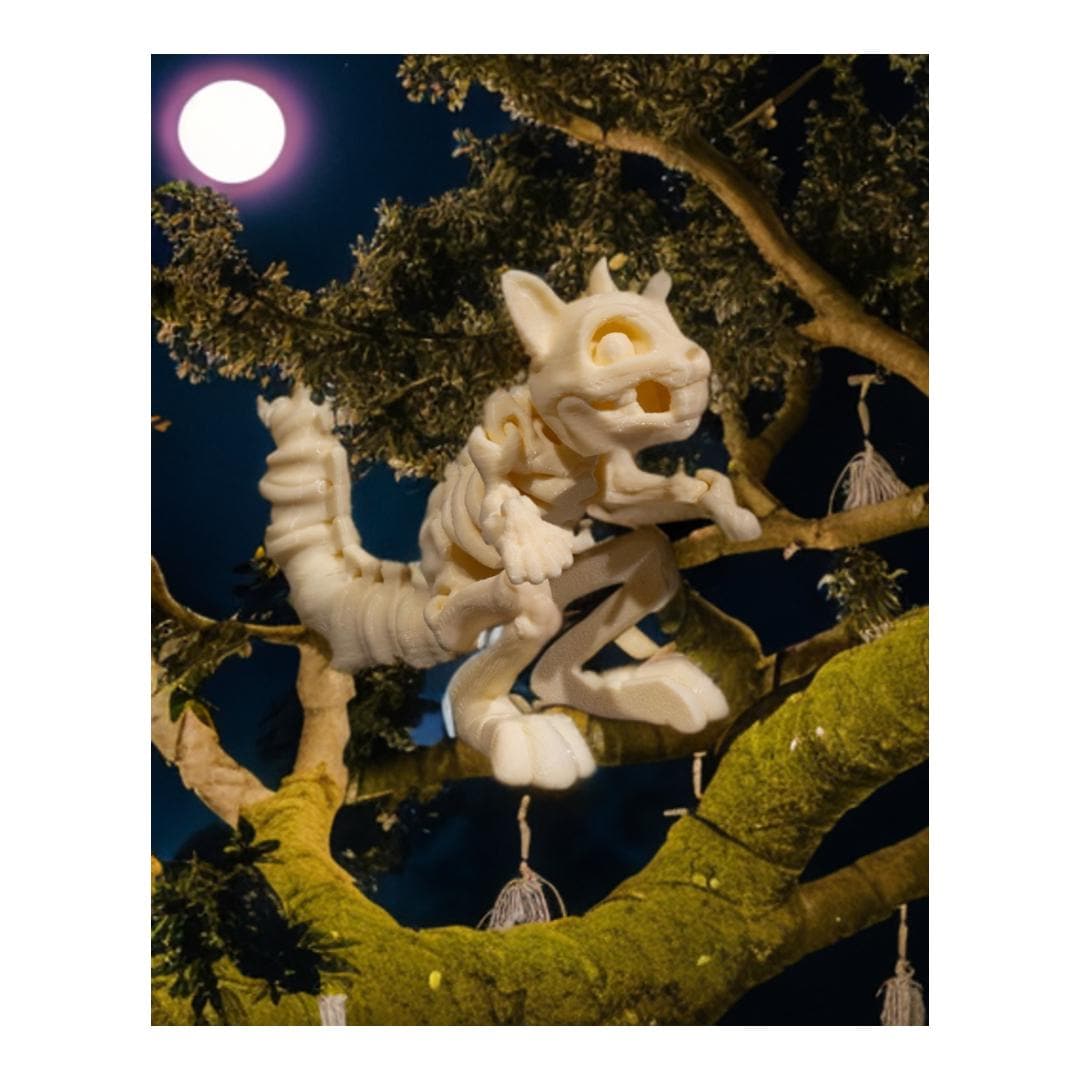 Halloween Skeleton Squirrel   Figurine - Spooky Articulated Pet Collectible