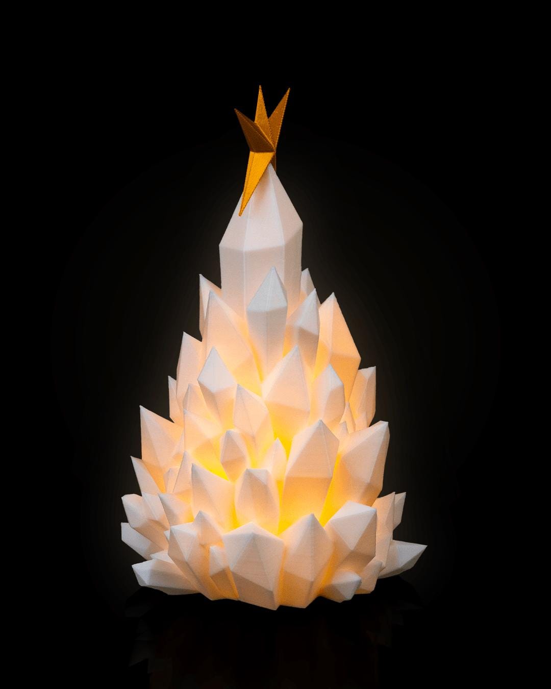 Christmas Crystal Tree Lamp with LED Light – Geometric Winter Holiday Decor – Unique Glowing Tree