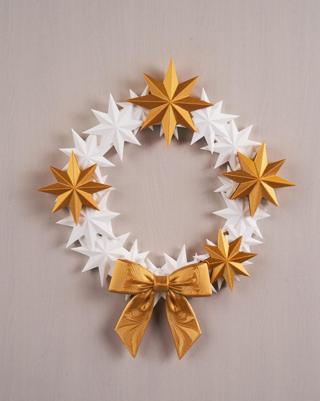 Starry Wreath - Vibrant Christmas Wreath Collection