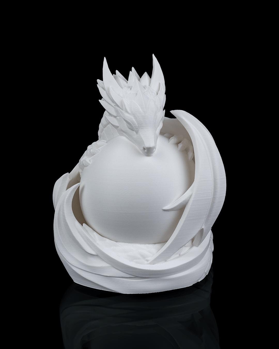 Dragon Sphere - Table Lamp