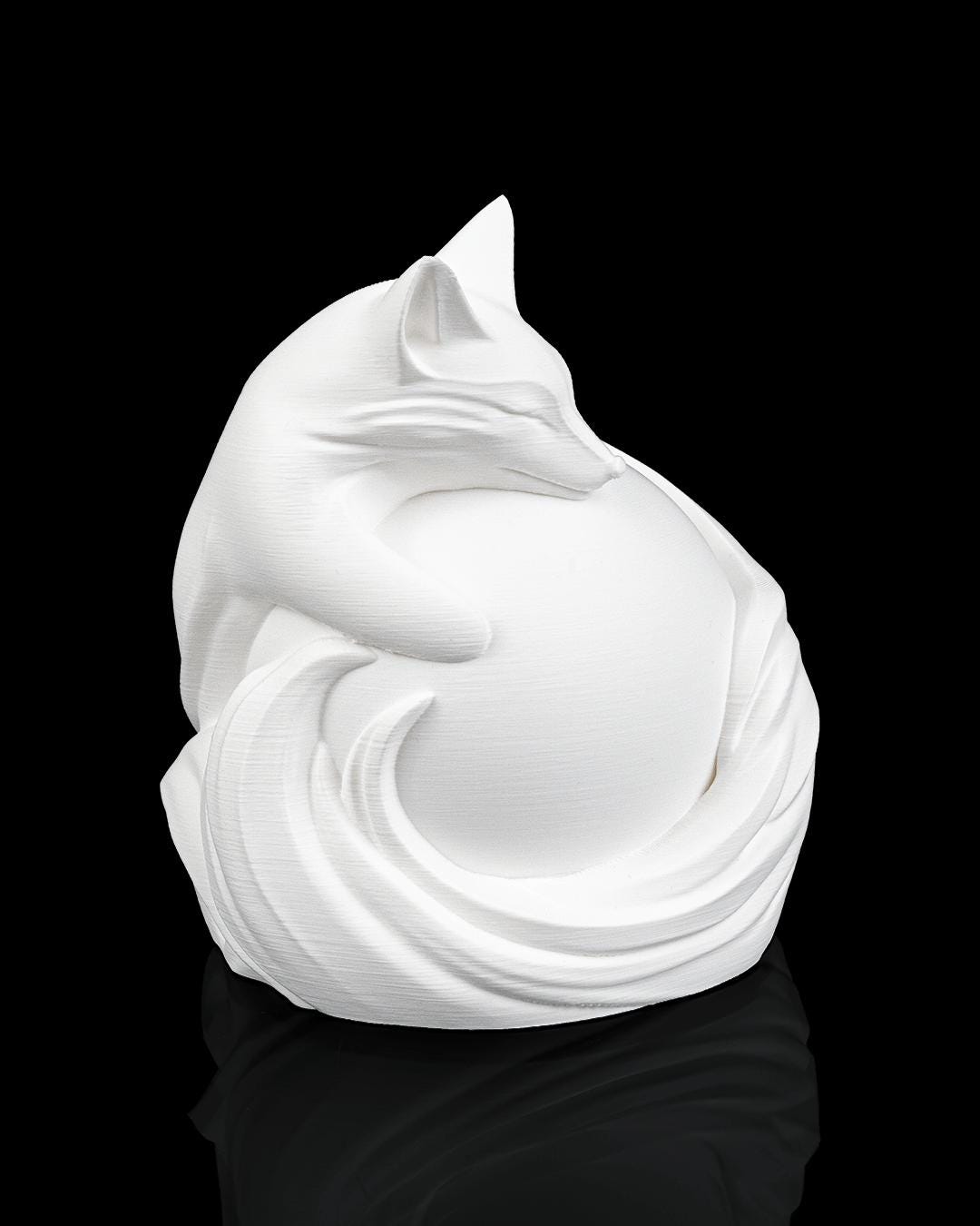 Vulpine Sphere - Table Lamp