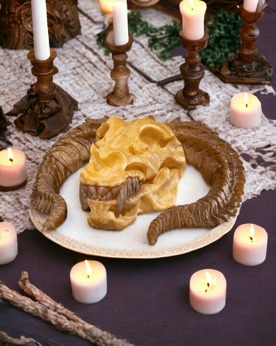 Gold Dragon Skull – Fantasy Display Piece